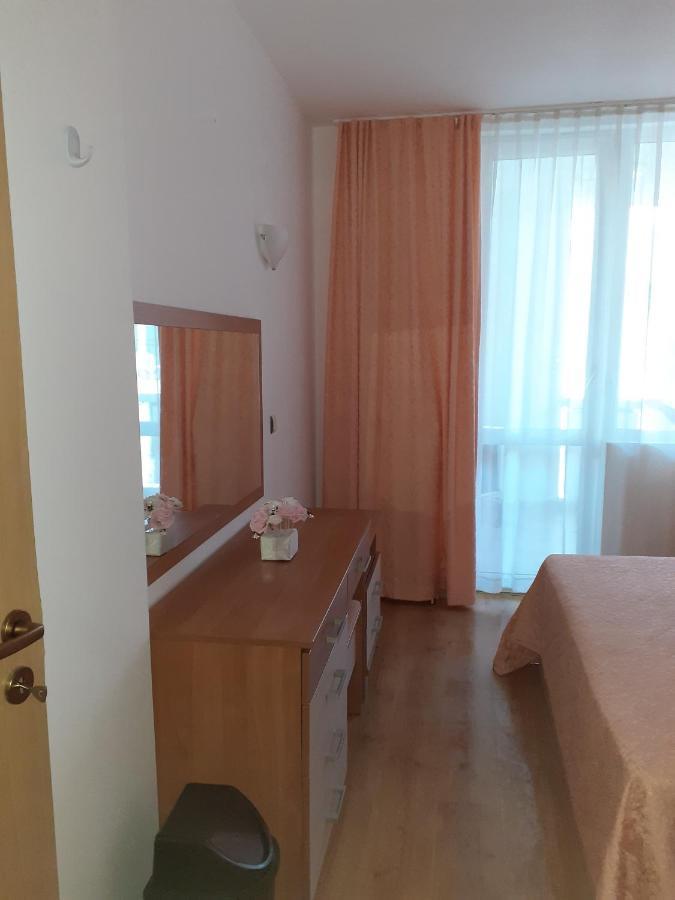 Апартамент Полюси 1 Slăntjev Brjag Exteriör bild