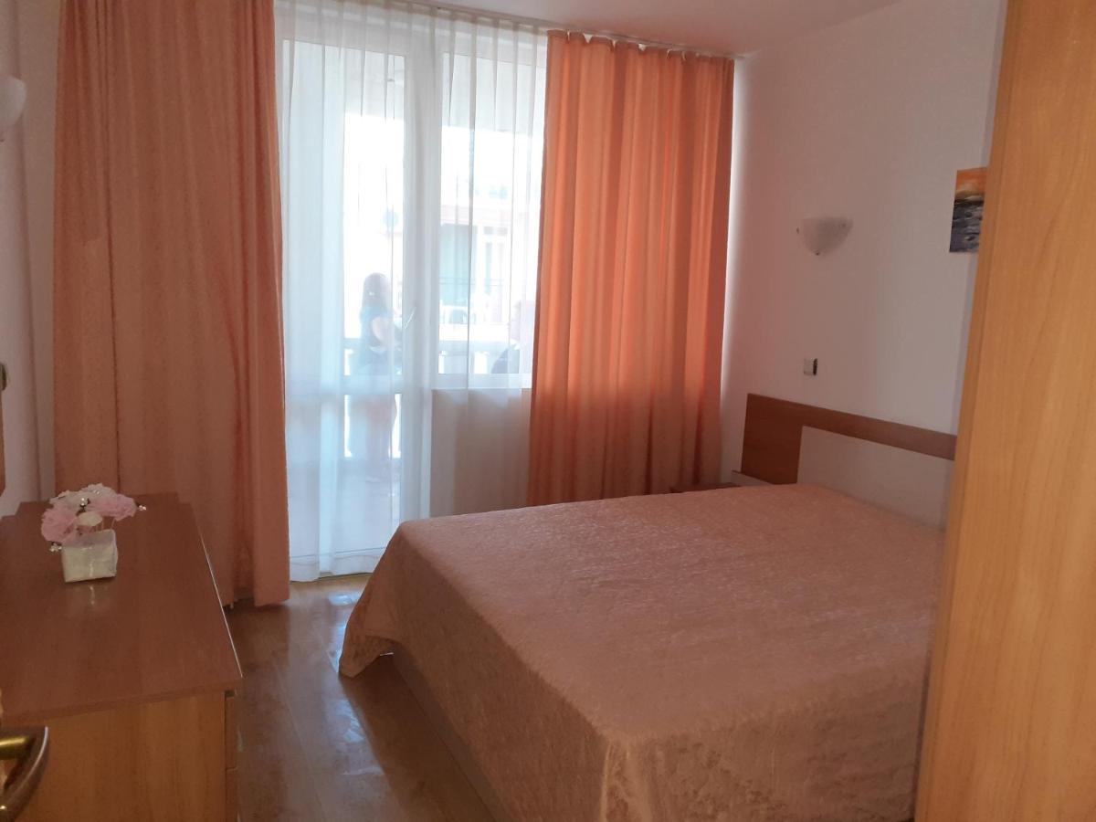 Апартамент Полюси 1 Slăntjev Brjag Exteriör bild